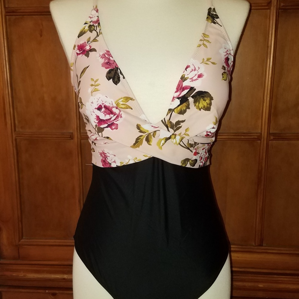 Cupshe one piece bathing suit